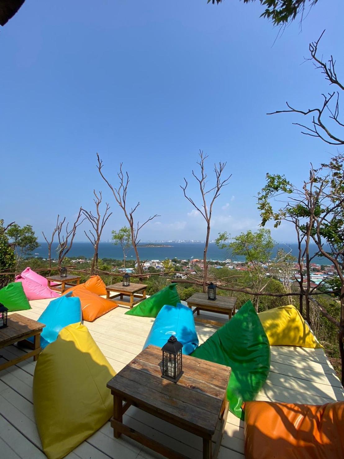 Parinya Hill & Cafe Ko Lan